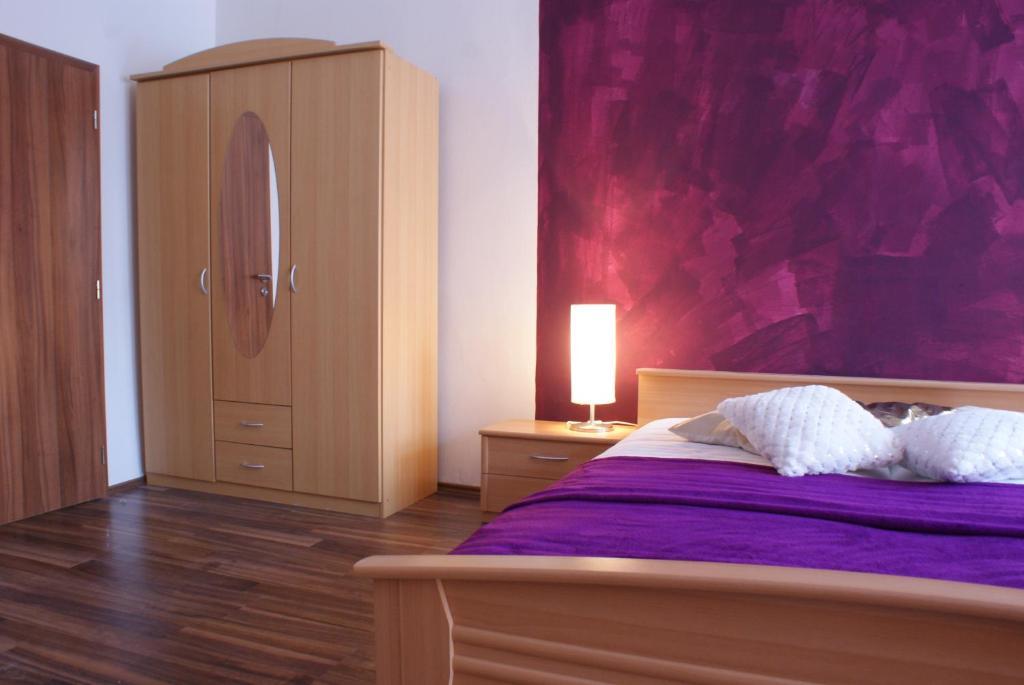 Apartmany Galeta Karlovy Vary Chambre photo