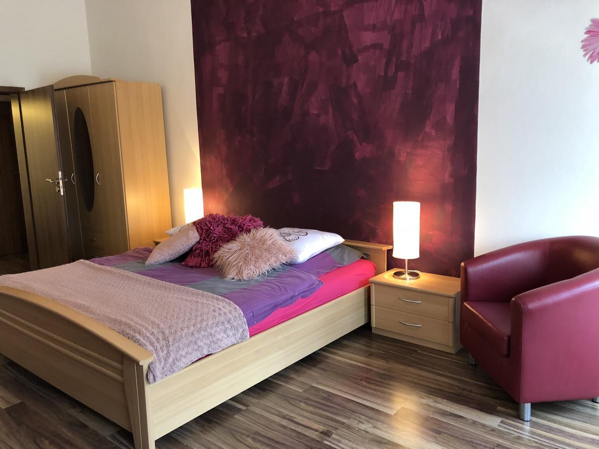 Apartmany Galeta Karlovy Vary Extérieur photo